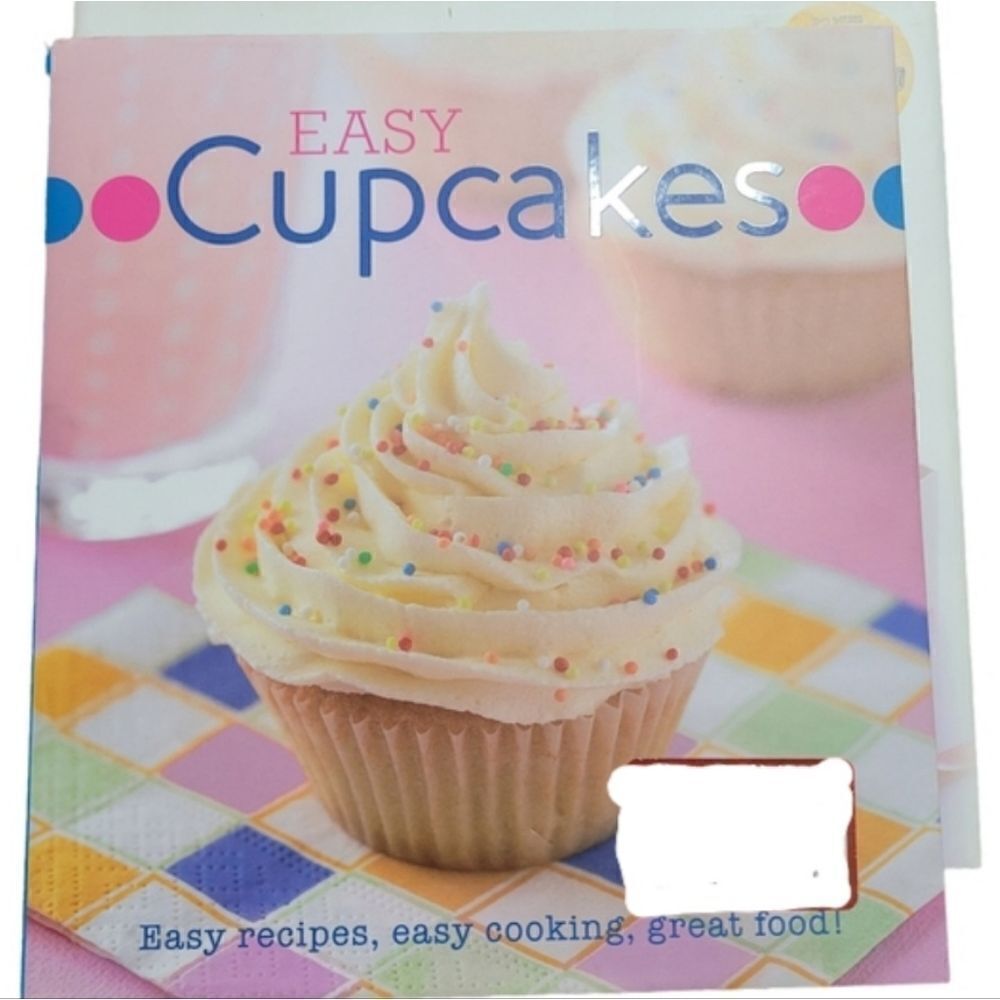 Easy Cupcakes hardcover recipe book